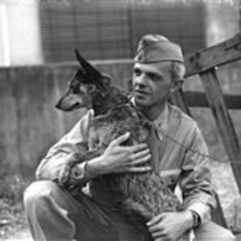 US Soldier with Australian Cattle Dog 